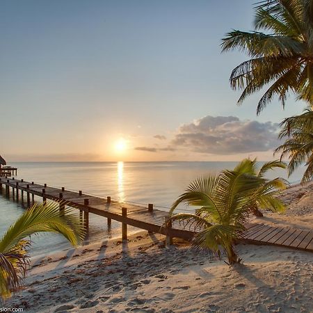 Robert'S Grove Beach Resort Placencia ภายนอก รูปภาพ