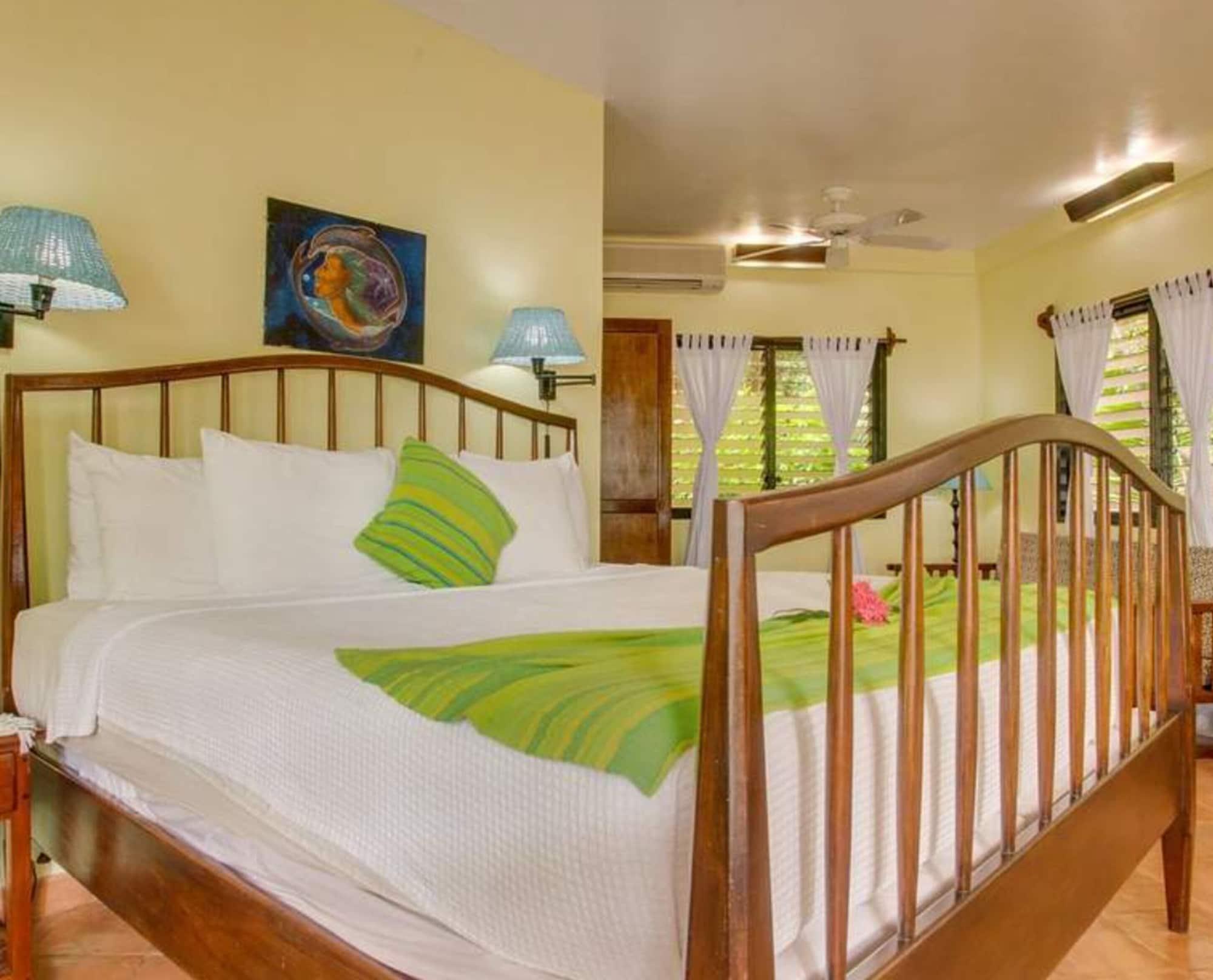 Robert'S Grove Beach Resort Placencia ภายนอก รูปภาพ